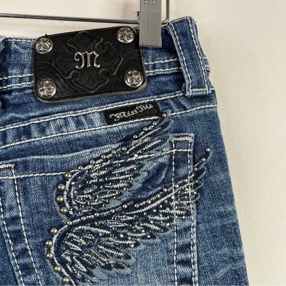 Miss Me Angel Wing Rhinestone Western Cropped Capri Distressed Stretch Jeans 26 - Picture 11 of 16